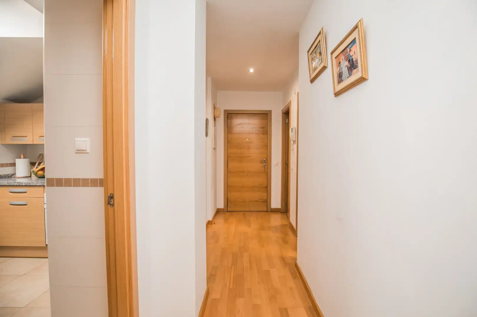 Piso en venta en Ávila con Calefacción, Terraza y Trastero