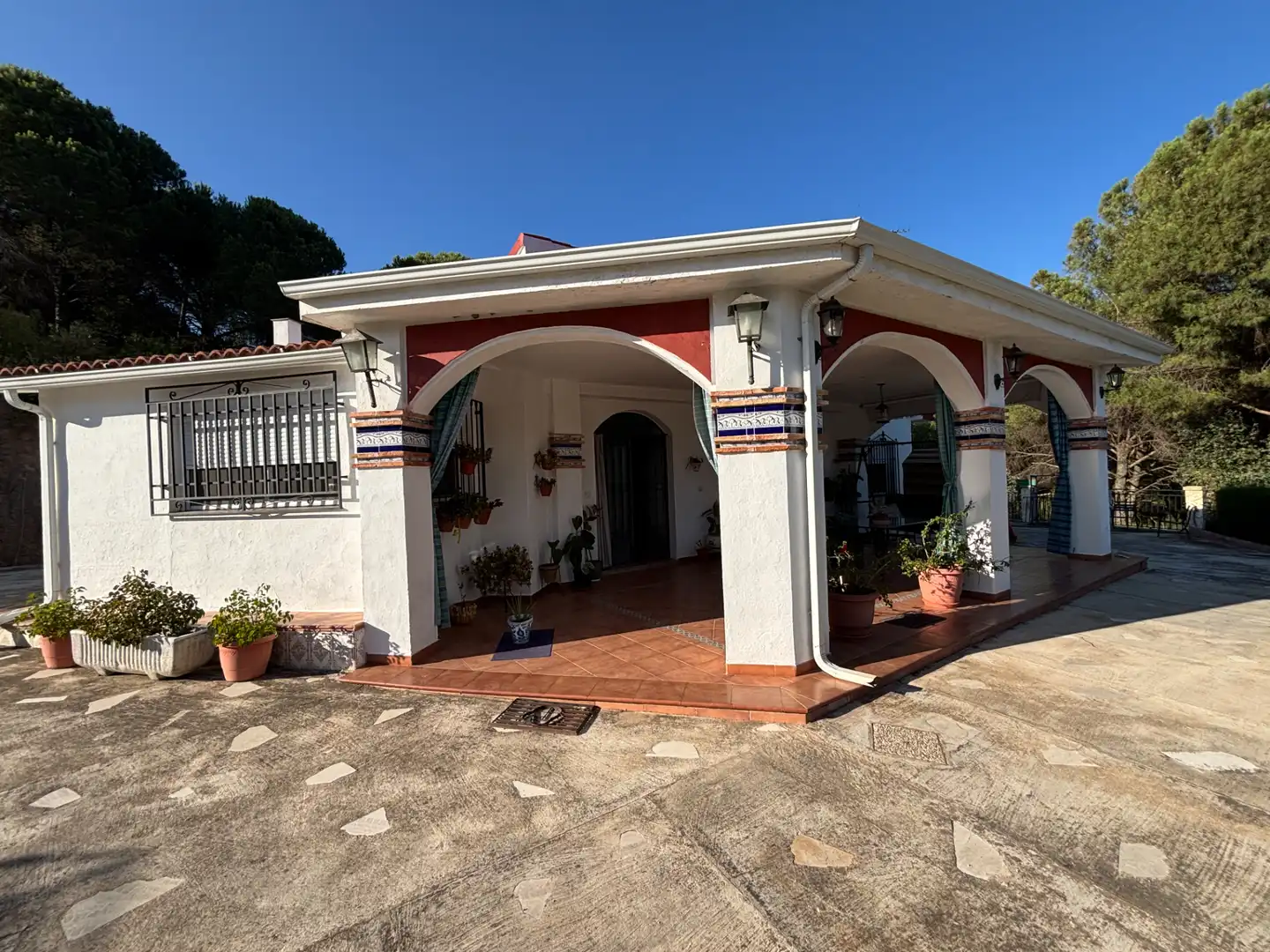 Vista exterior de Finca rústica en venta en Andújar con Aire acondicionado, Jardín privado y Piscina