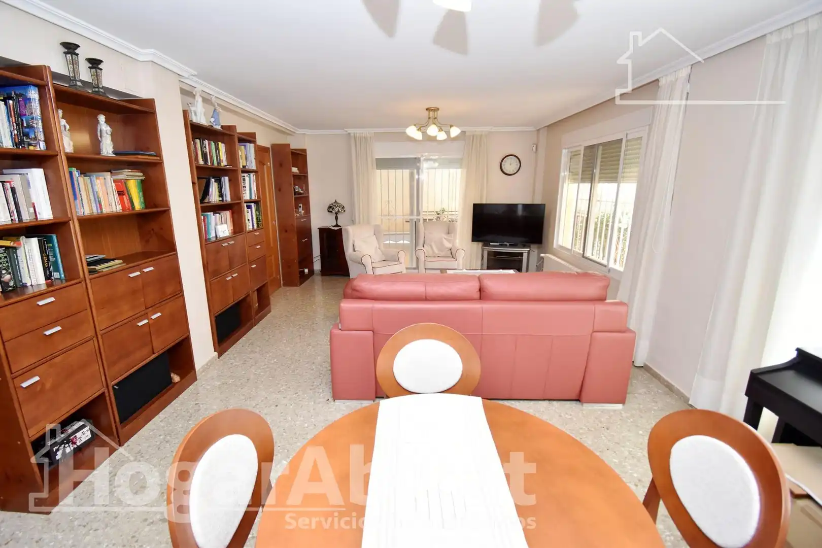 Living room of Houses for sale in Torrent  with Air Conditioner, Heating and Private garden