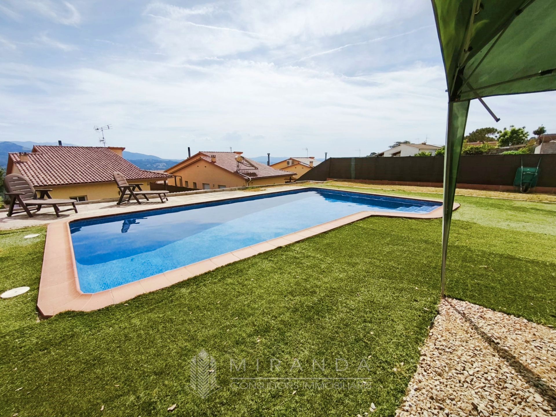 Swimming pool of House or chalet for sale in Bigues i Riells  with Air Conditioner, Heating and Private garden