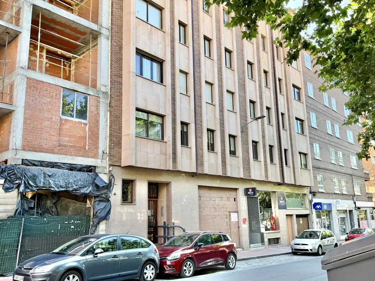 Außenansicht von Geschaftsraum zur Miete in Ávila