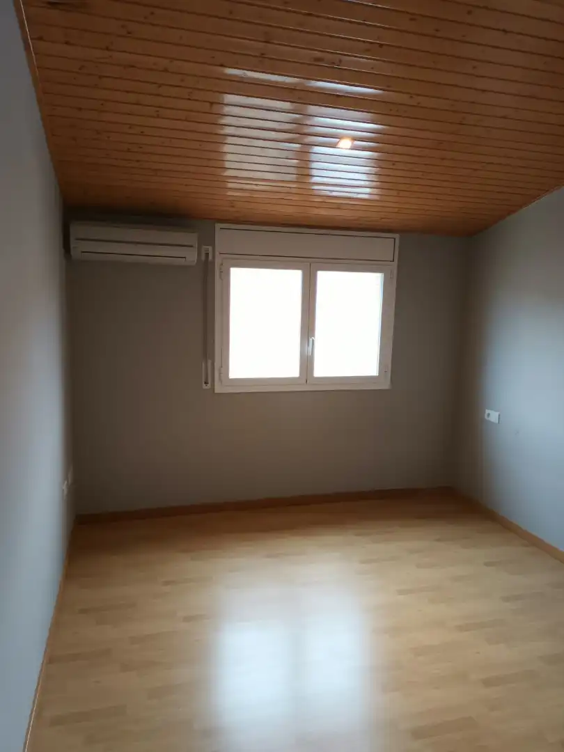 Adossat amb jardí en venda a Agramunt, imagen 23