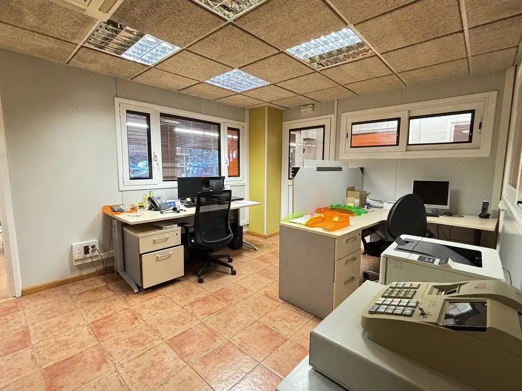 Business premises for sale in Olot, imagen 10