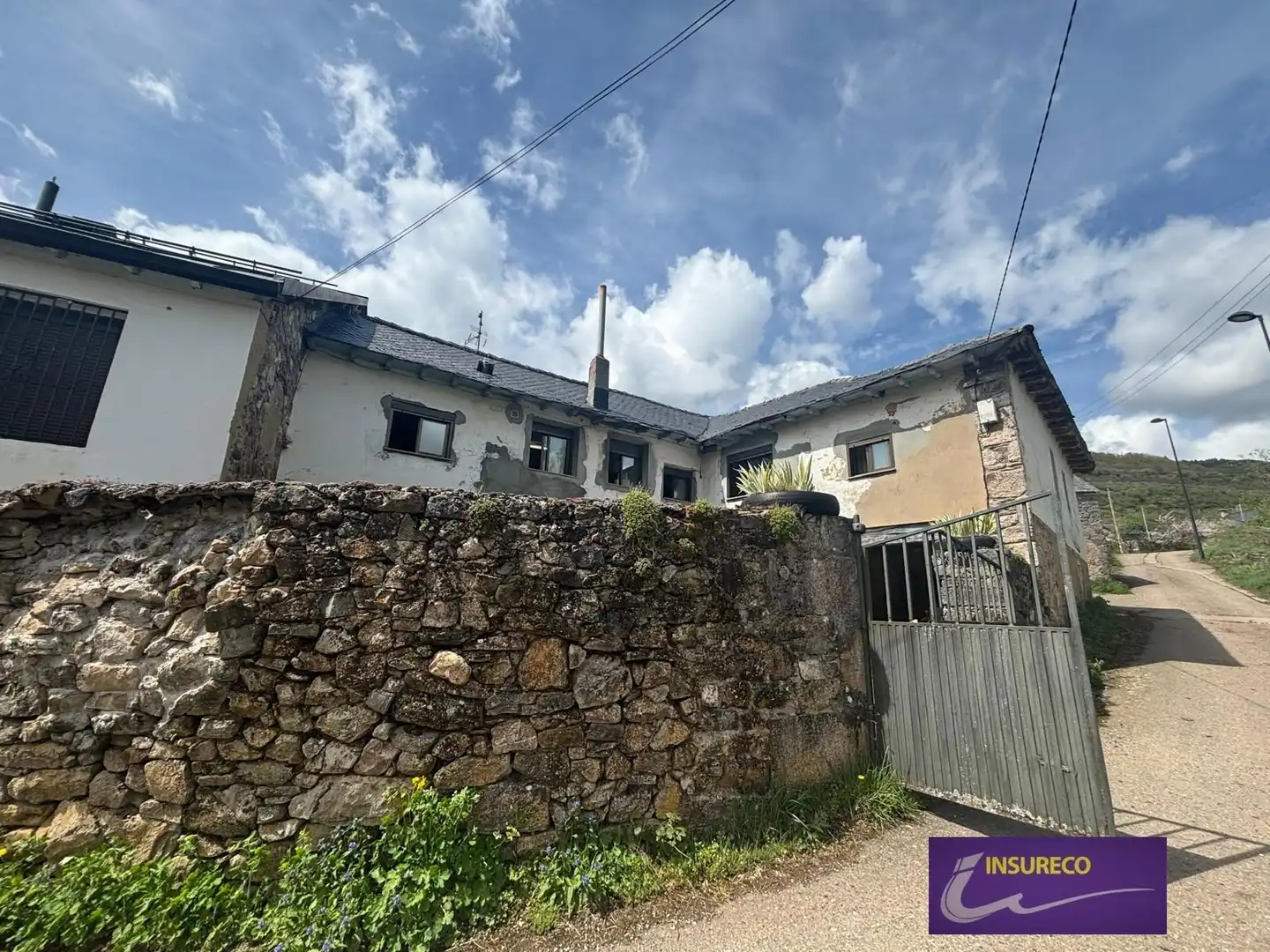 Vista exterior de Casa o chalet en venta en Cabrillanes con Calefacción, Jardín privado y Trastero
