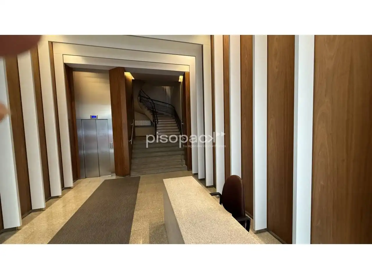 Office space with lift for sale in Calle Emilio Arrieta, imagen 27
