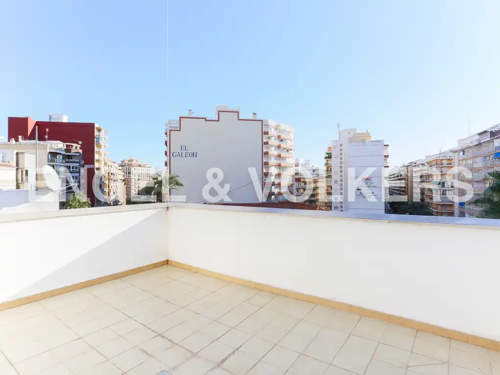 Terraza de Casa o chalet en venta en Cullera con Calefacción, Terraza y Jacuzzi