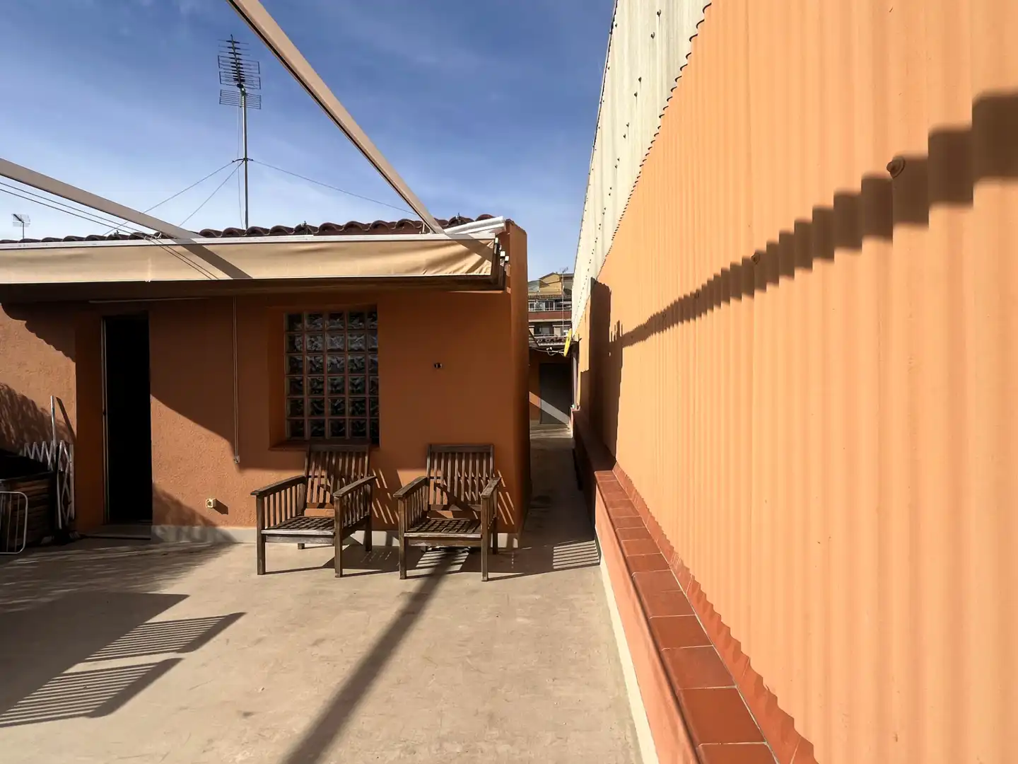 Casa adosada en venta en Carrer de les Colomeres, 84, Centre - Estació