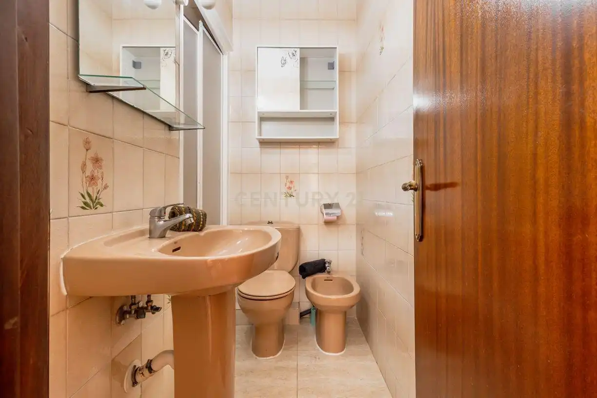 Baño de Piso en venta en Nou Barris