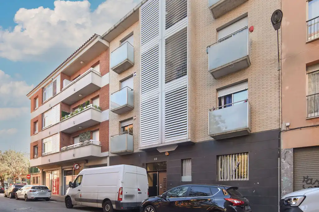 Vista exterior de Piso en venta en Girona con Calefacción y Trastero