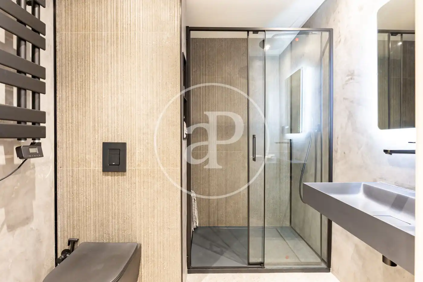 Baño de Casa adosada en venta en Sabadell con Aire acondicionado, Calefacción y Terraza