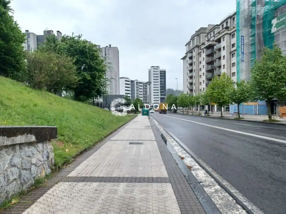 Parking for sale in Zarautz Kalea, imagen 3