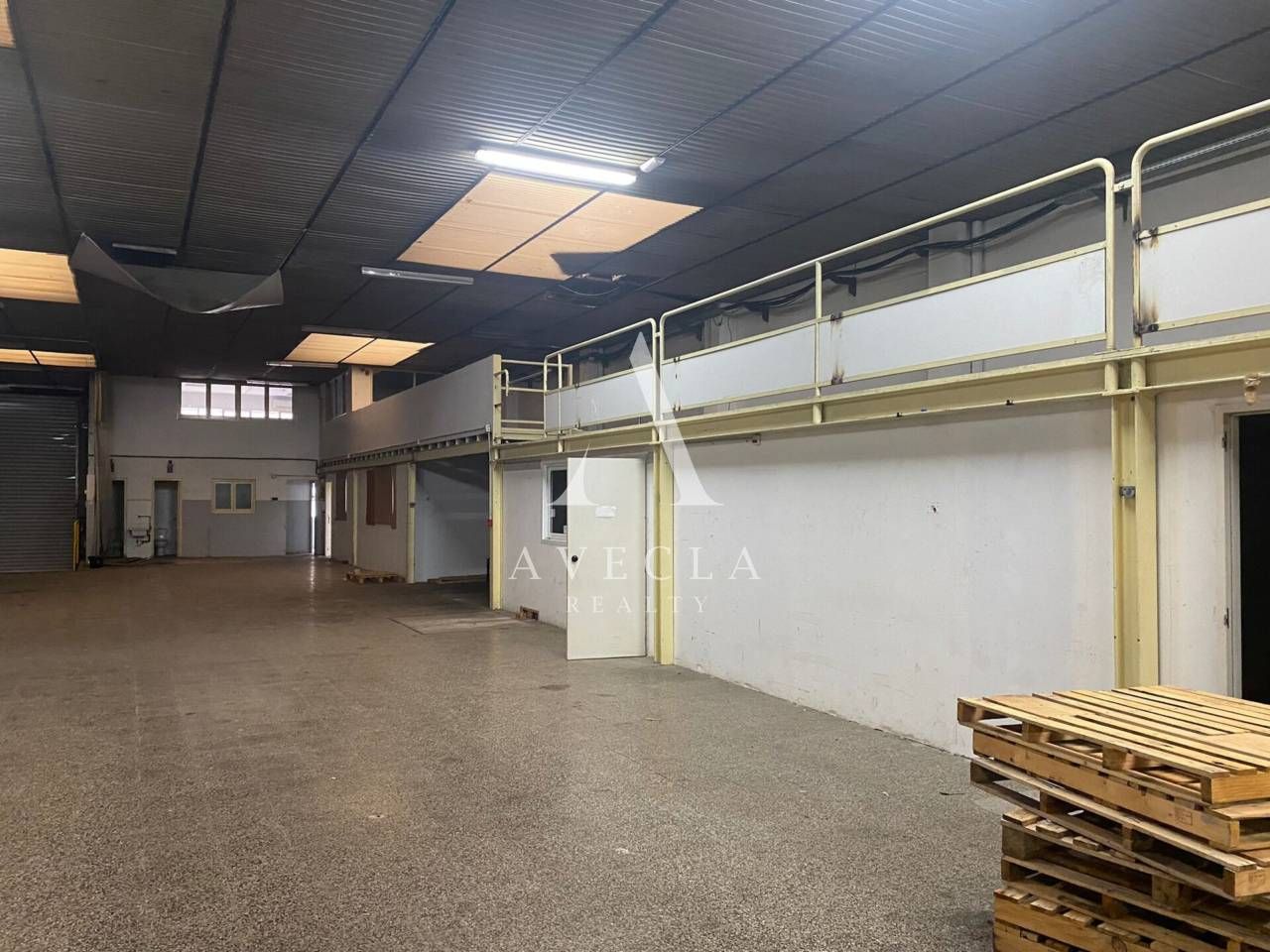 Nau industrial en venda en Sabadell