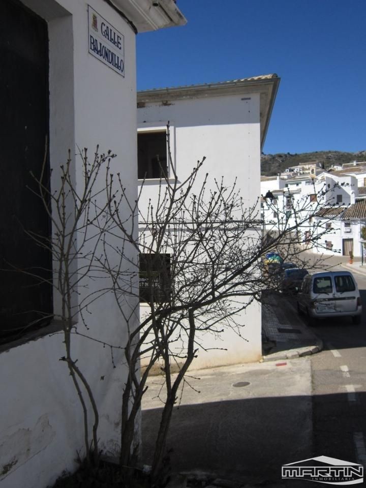 Vista exterior de Edifici en venda en Priego de Córdoba