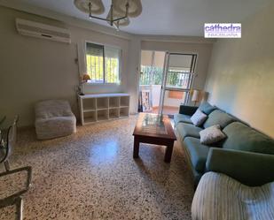 Living room of Flat for sale in  Sevilla Capital  with Heating, Terrace and Balcony