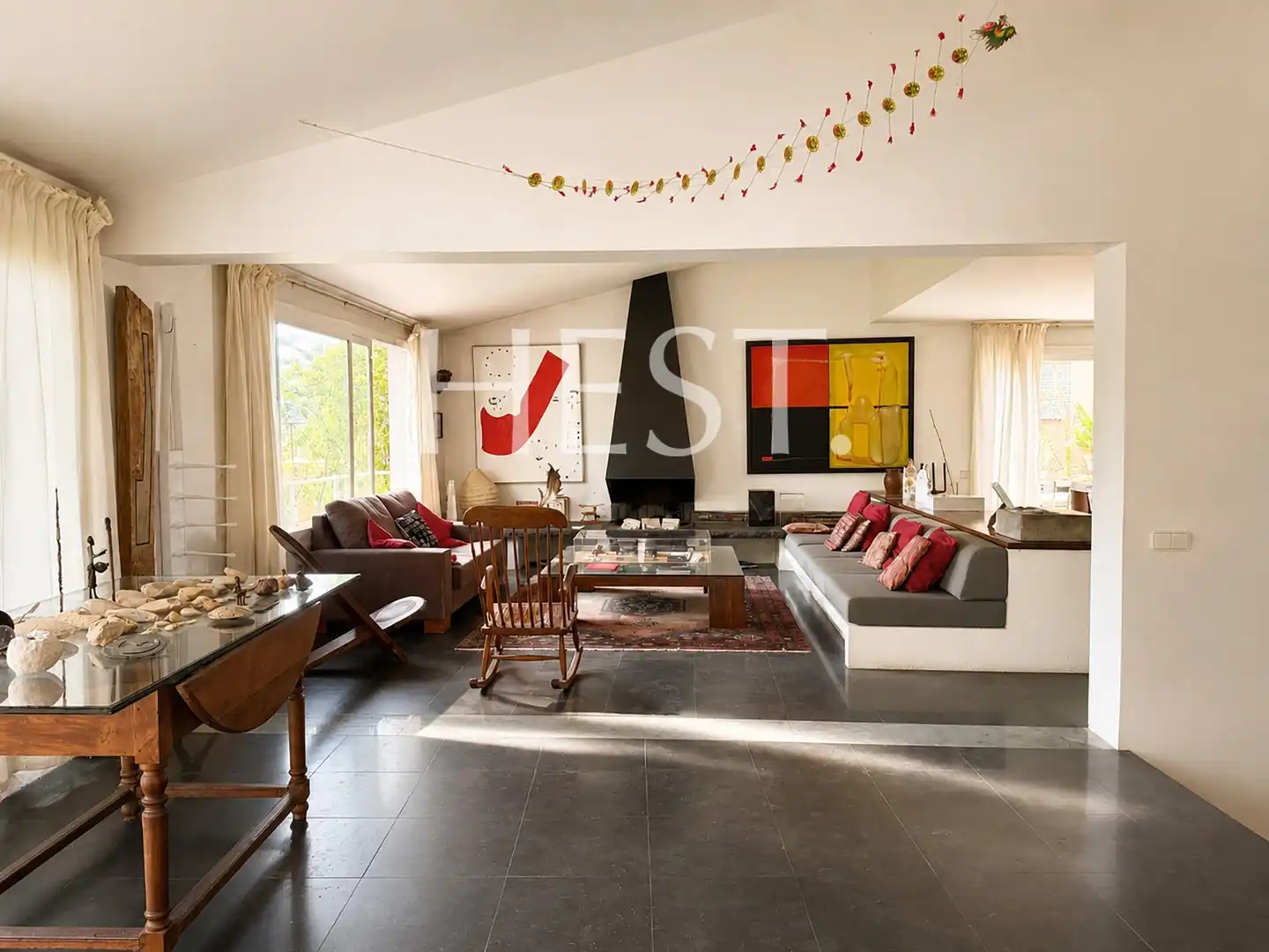 Chalet con piscina en venta en Carrer Ginestera