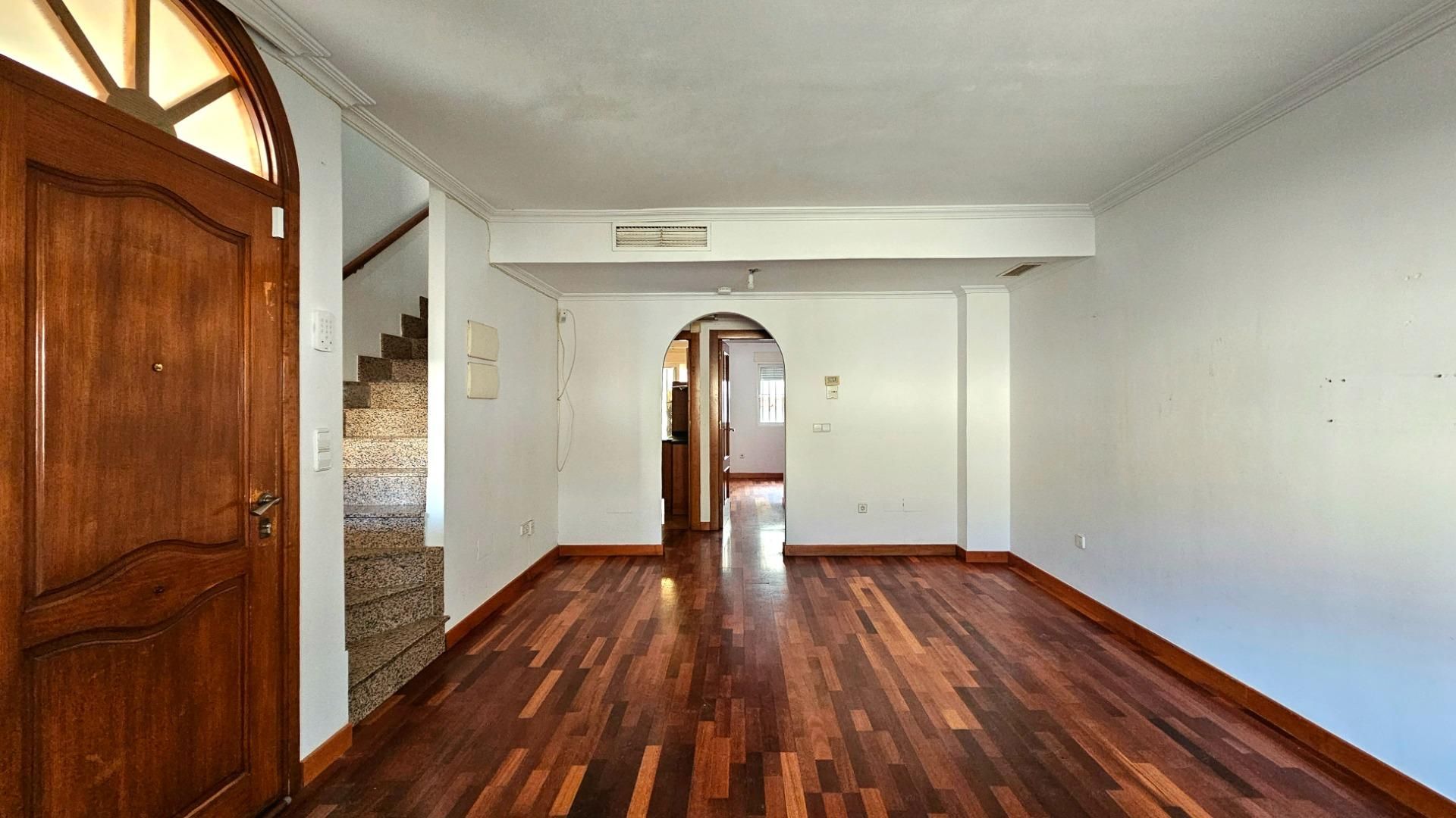 House or chalet for sale in Cartagena  with Air Conditioner, Balcony and Alarm