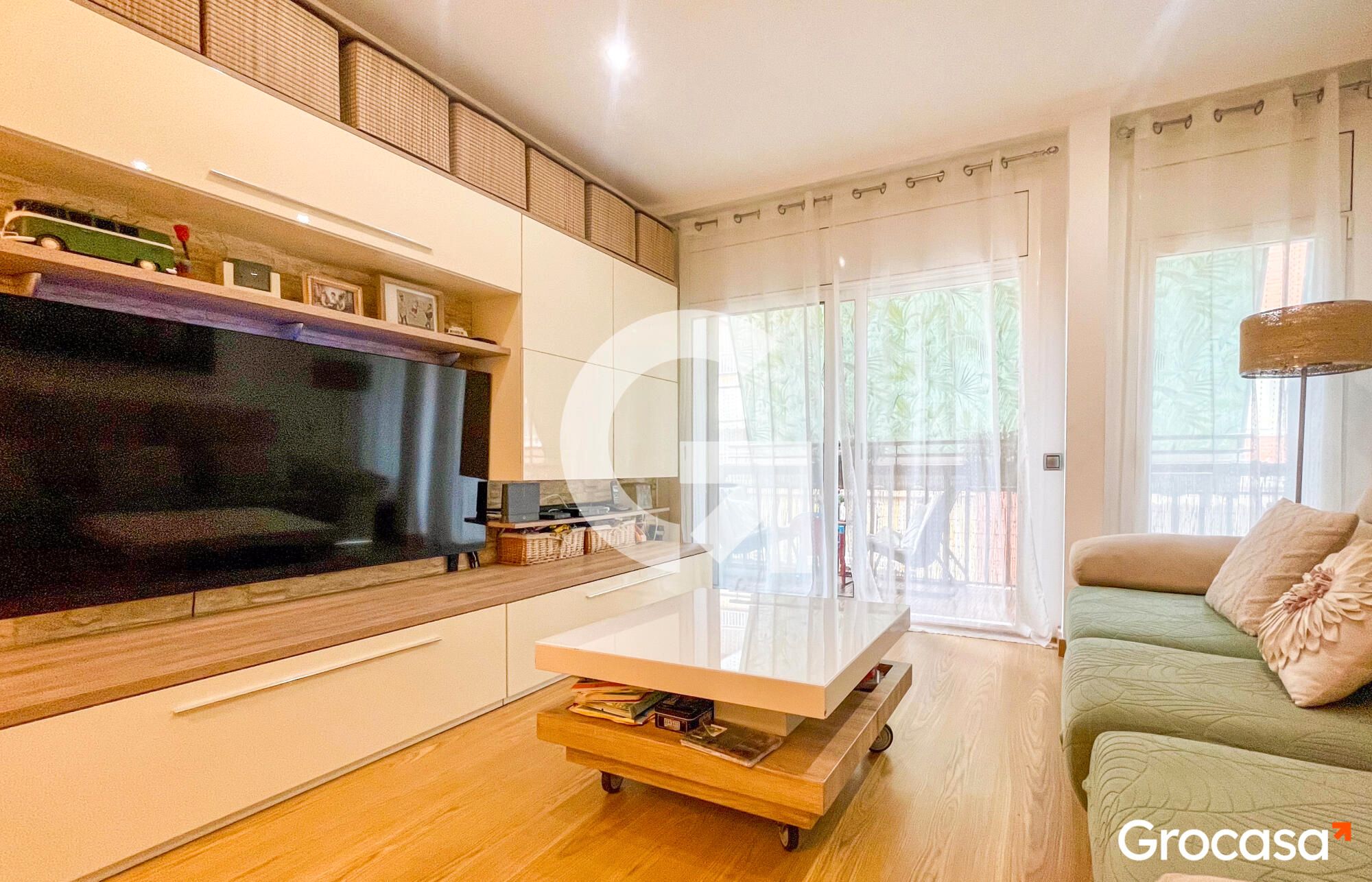 Living room of Flat for sale in Castelldefels  with Air Conditioner, Oven and Balcony