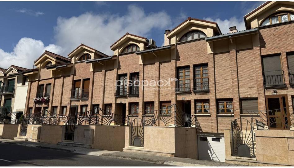 Foto 1 de Casa adosada en venda a Zelai Kalea, Altsasu / Alsasua, Navarra