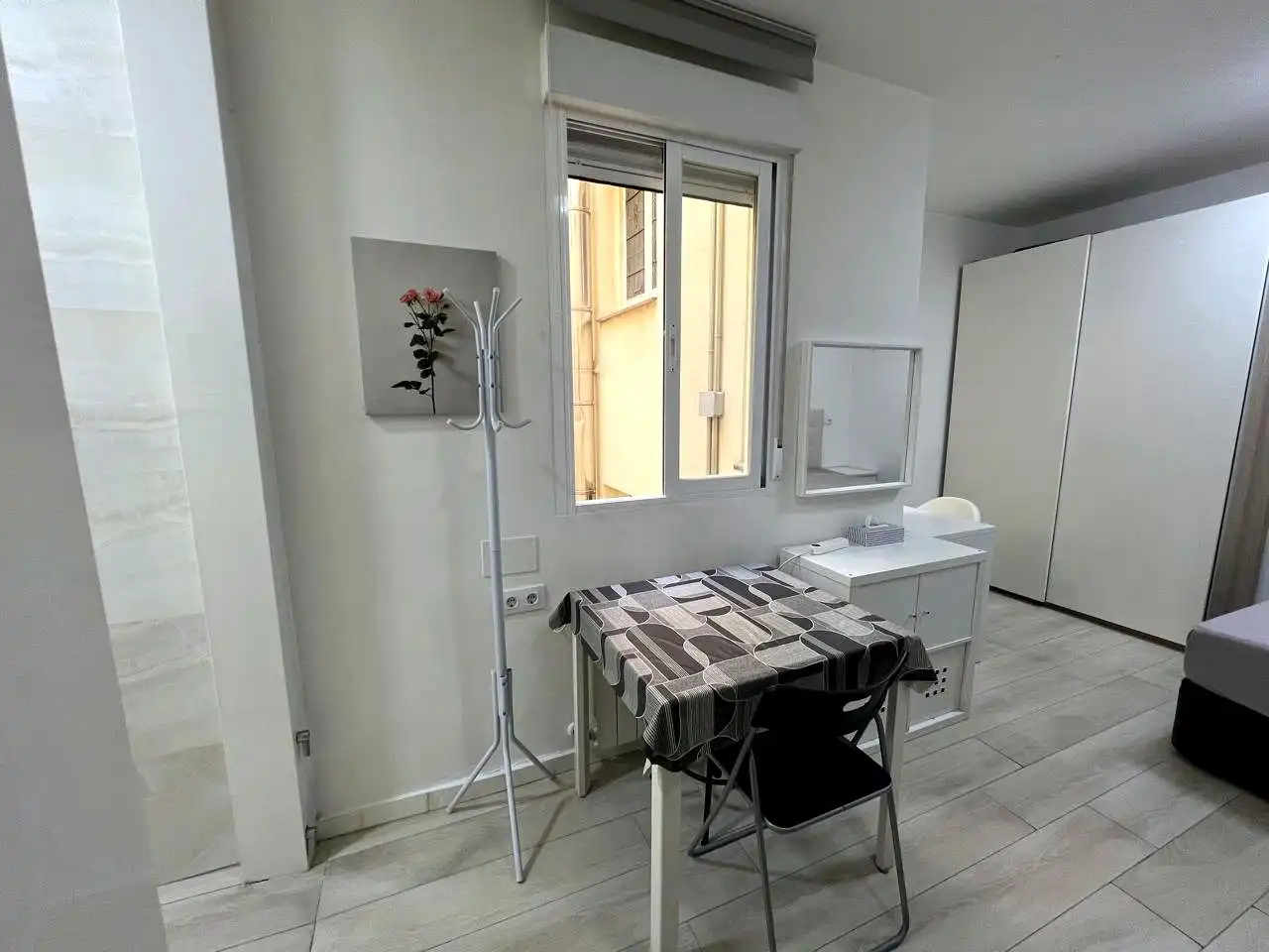 Dormitori de Estudi de lloguer en Madrid amb Aire condicionat, Calefacció i Parquet