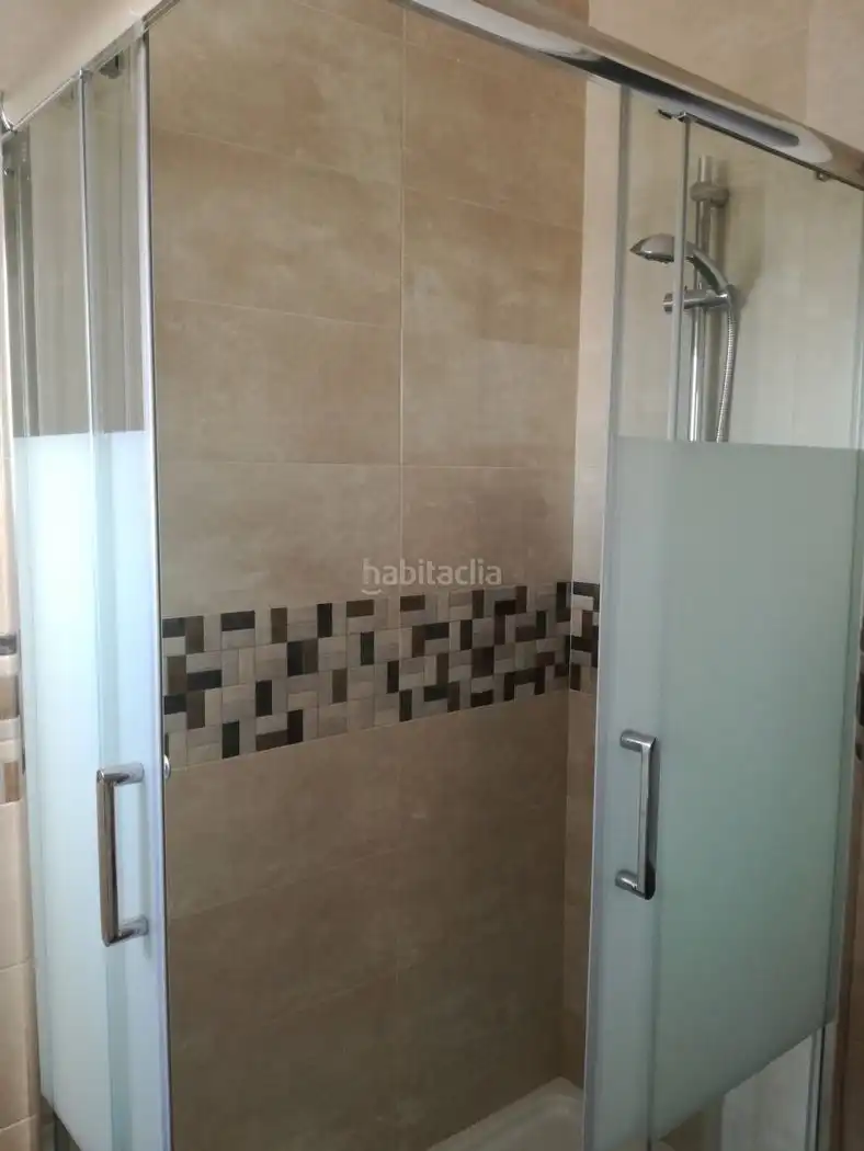 Piso en venta en Calle Manuel Vela 25