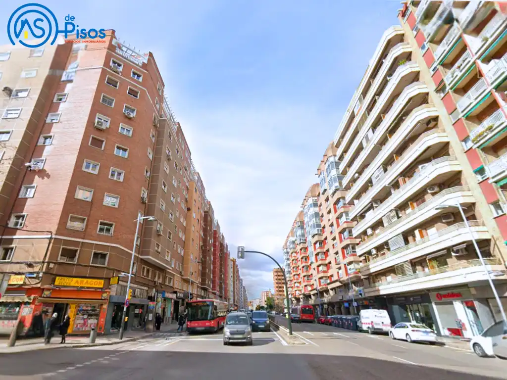 Exterior view of Flat for rent in Zaragoza  with Air Conditioner, Heating and Parquet flooring
