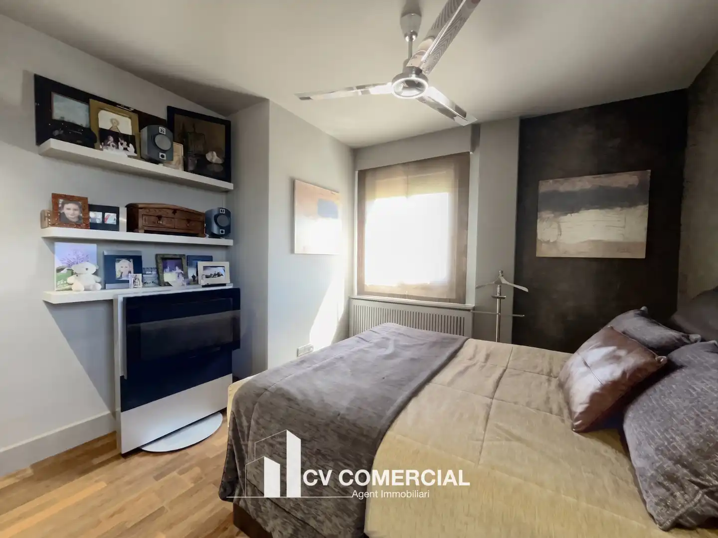 Habitación de Ático en venta en Tiana con Aire acondicionado, Calefacción y Parquet