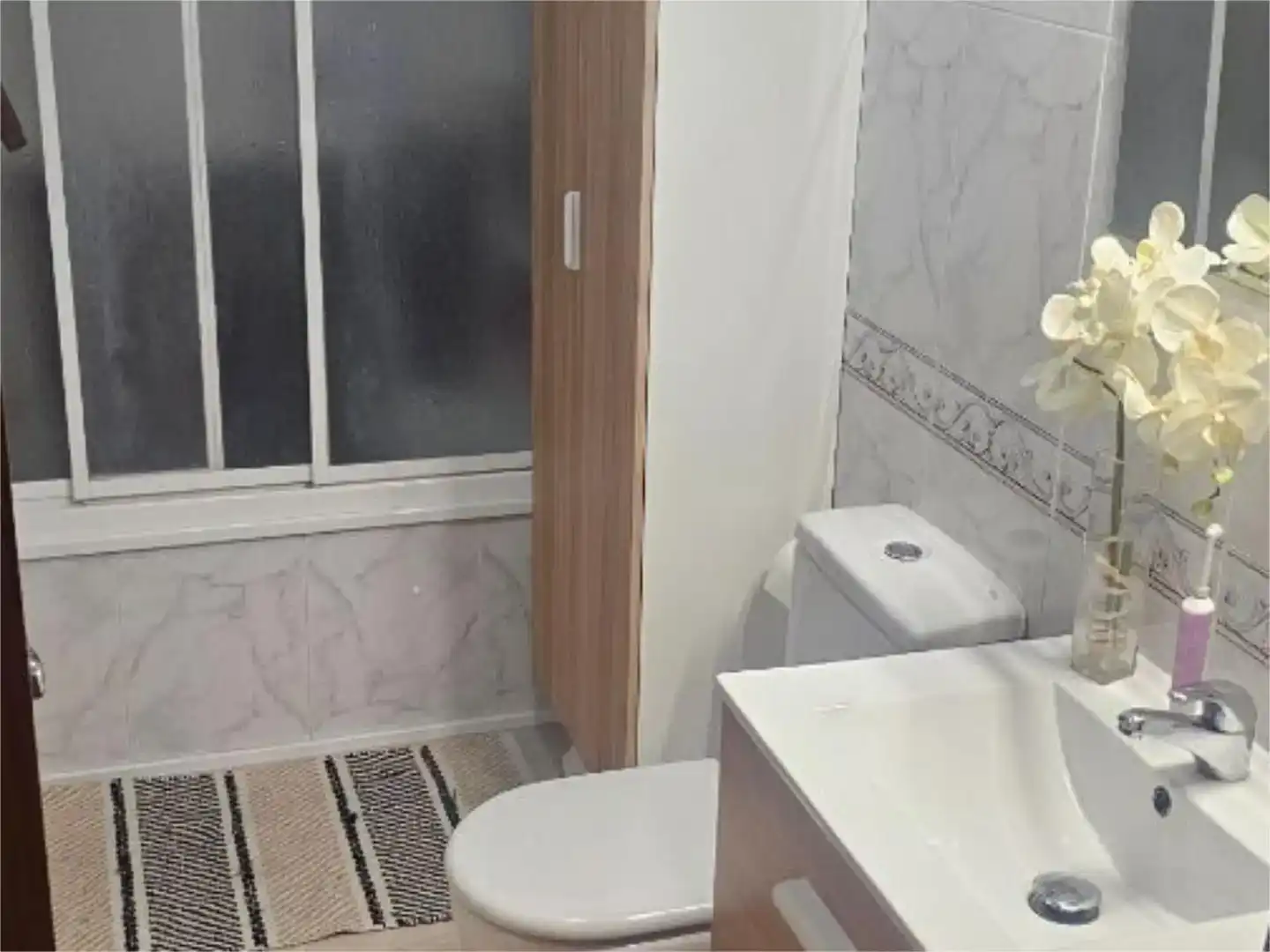 Bathroom of Flat for sale in Zafarraya  with Air Conditioner and Balcony