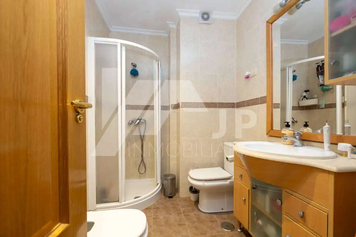 Flat with terrace for sale in Calle Belén, imagen 18