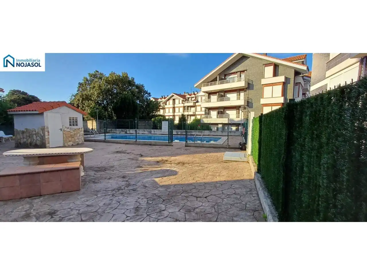 Piscina de Apartamento de alquiler en Noja con Calefacción, Jardín privado y Terraza