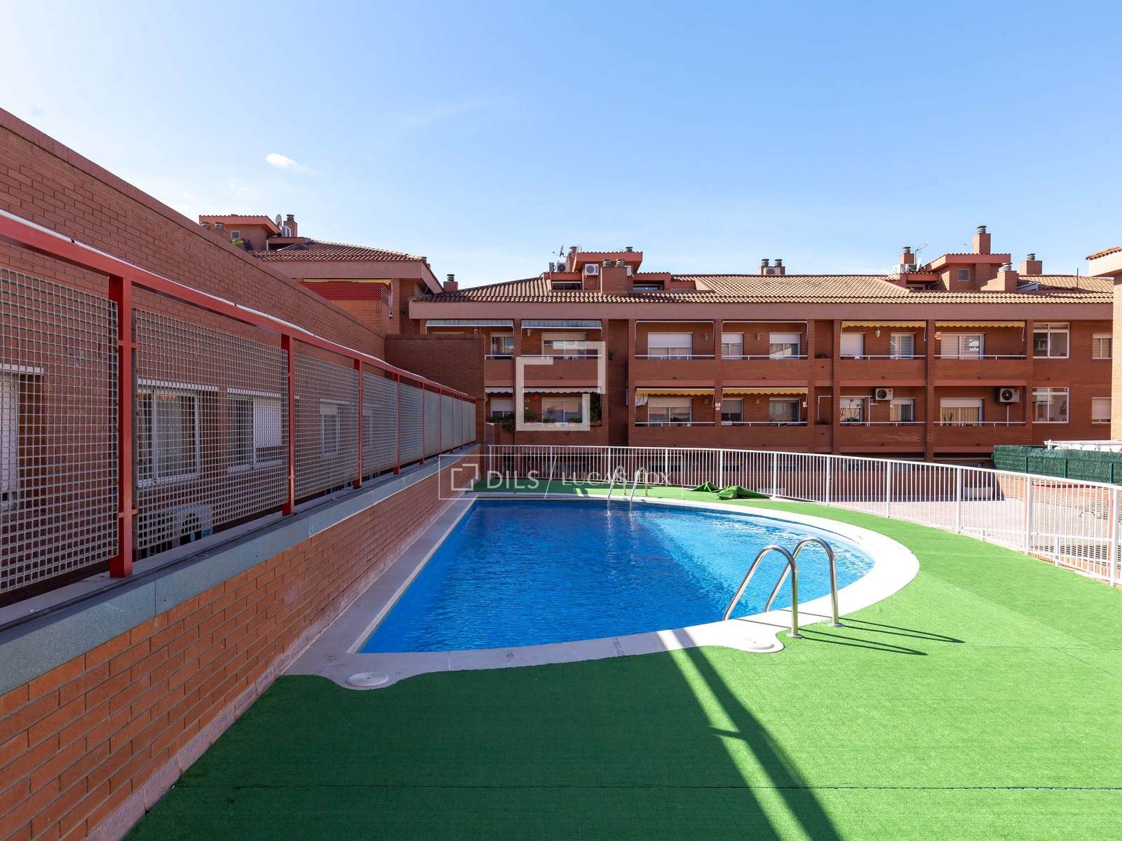 Swimming pool of Flat for sale in Sant Joan Despí  with Air Conditioner and Terrace
