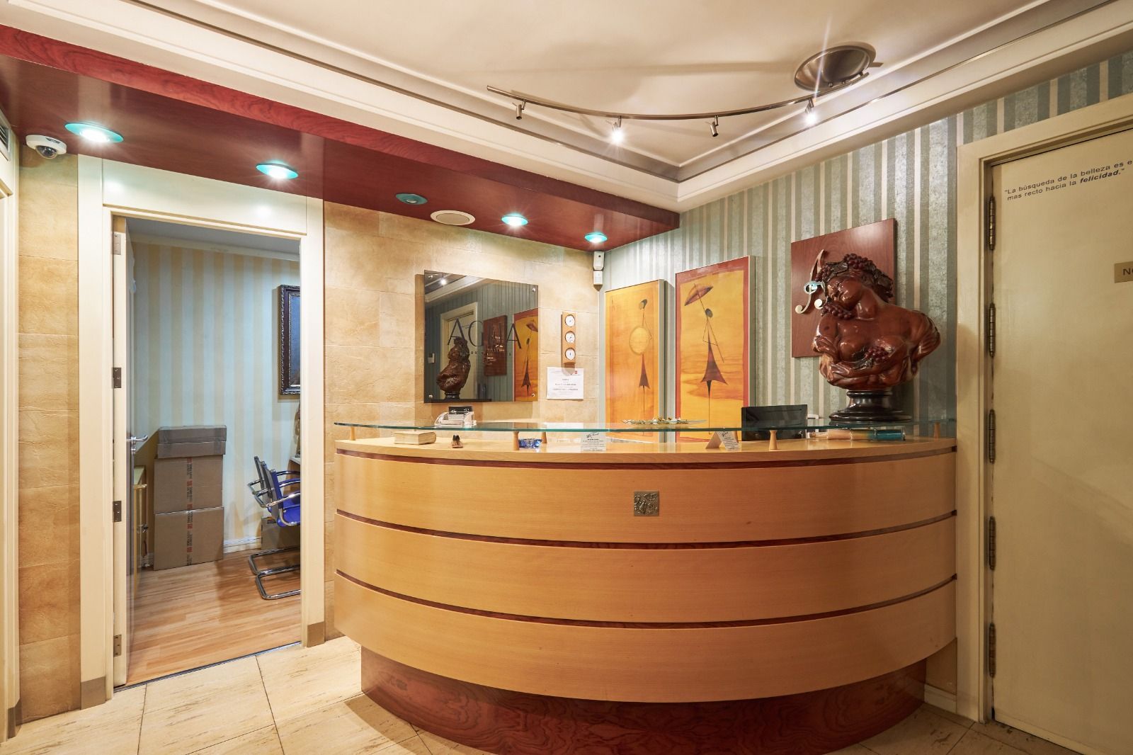 Premises for sale in  Madrid Capital  with Air Conditioner, Heating and Parquet flooring