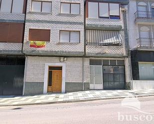 Exterior view of Industrial buildings for sale in Villanueva del Arzobispo