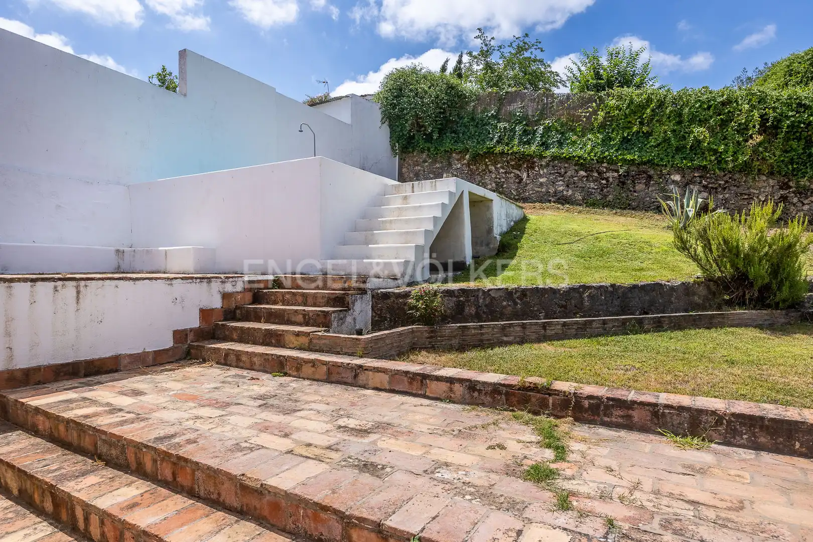 Vista exterior de Casa o xalet en venda en La Puebla de los Infantes amb Aire condicionat, Calefacció i Jardí privat