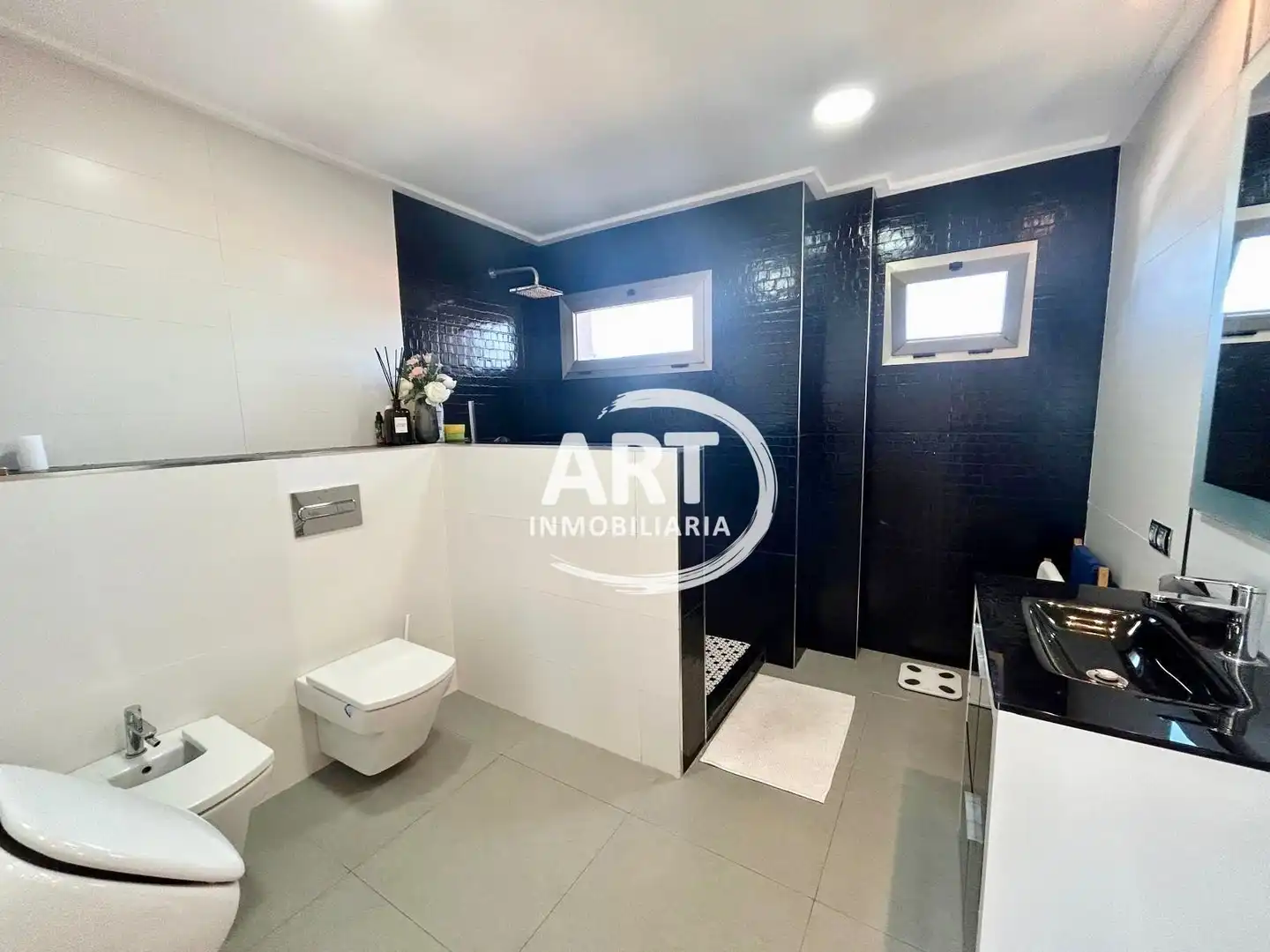 Baño de Casa o chalet en venta en Llíria con Aire acondicionado, Calefacción y Jardín privado