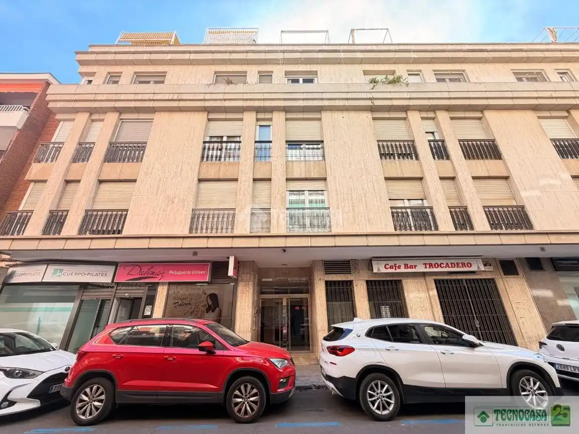 Vista exterior de Piso en venta en Ciudad Real con Aire acondicionado y Balcón