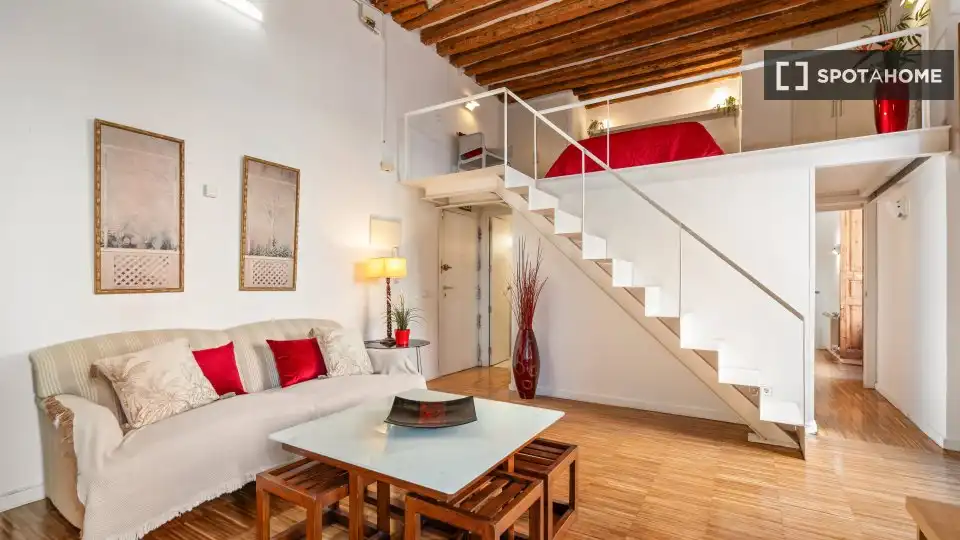 Wohnung mit Terrasse zur Miete in Centro, imagen 2