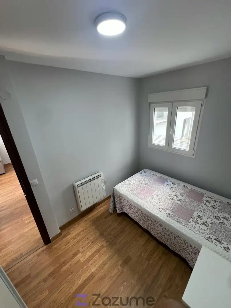 Habitación de Piso de alquiler en Alcalá de Henares con Aire acondicionado, Calefacción y Trastero