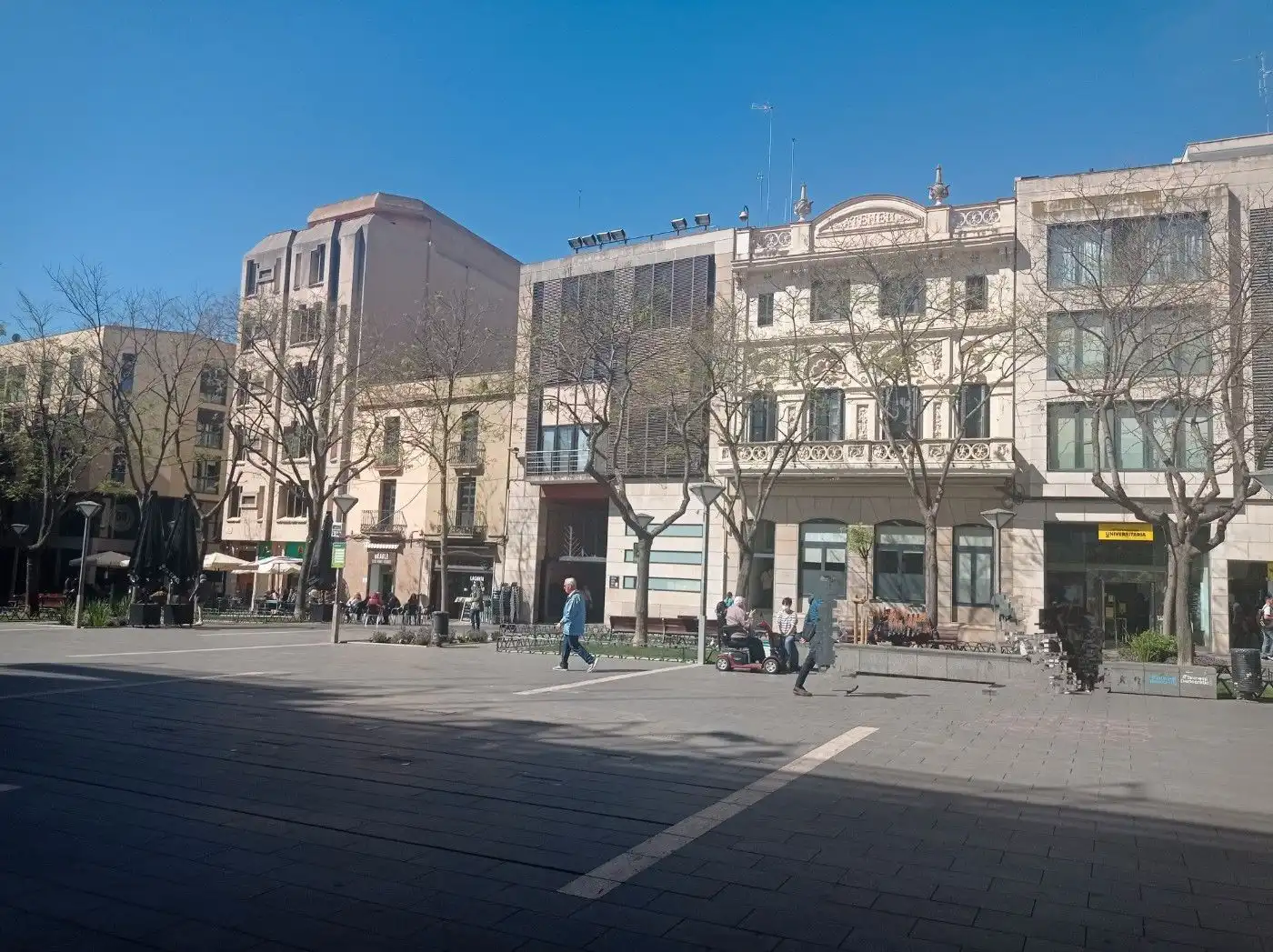 Außenansicht von Fabrik Grundstücke zum Verkauf in Sabadell