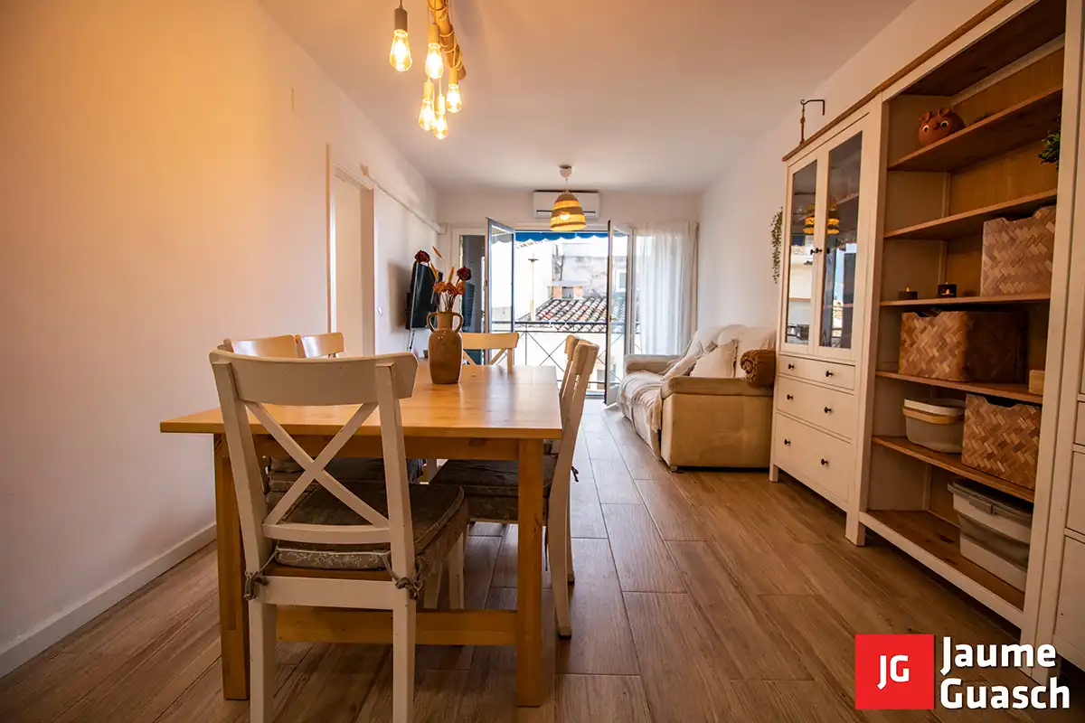 Piso con balcón en venta en Carrer dels Clapers 22, imagen 2