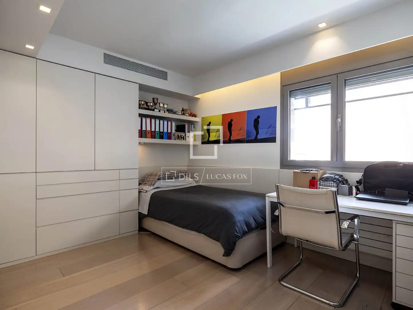 Dormitori de Casa o xalet en venda en Barcelona amb Aire condicionat, Calefacció i Jardí privat