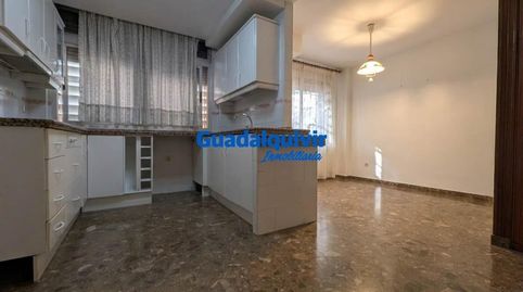 Foto 3 de Piso en venta en Avenida Ramon y Cajal, Barrio del Nervión, Sevilla Capital