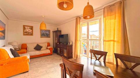 Foto 3 de Ático de alquiler en Nuevo Bulevar, Mairena del Aljarafe