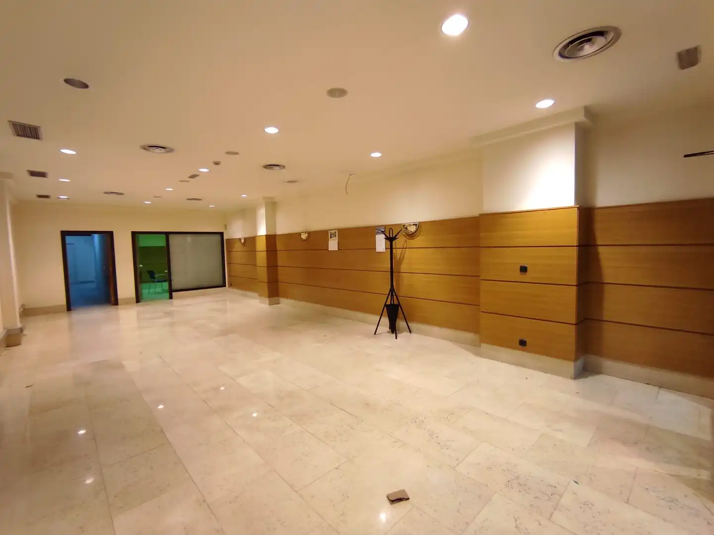 Local comercial en alquiler en Calle Konbentukoa, imagen 16
