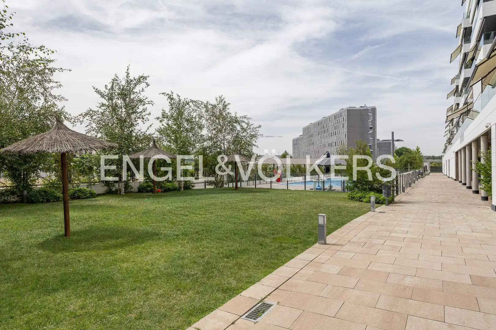 Terrace of Attic for rent in Madrid  with Air Conditioner, Heating and Private garden