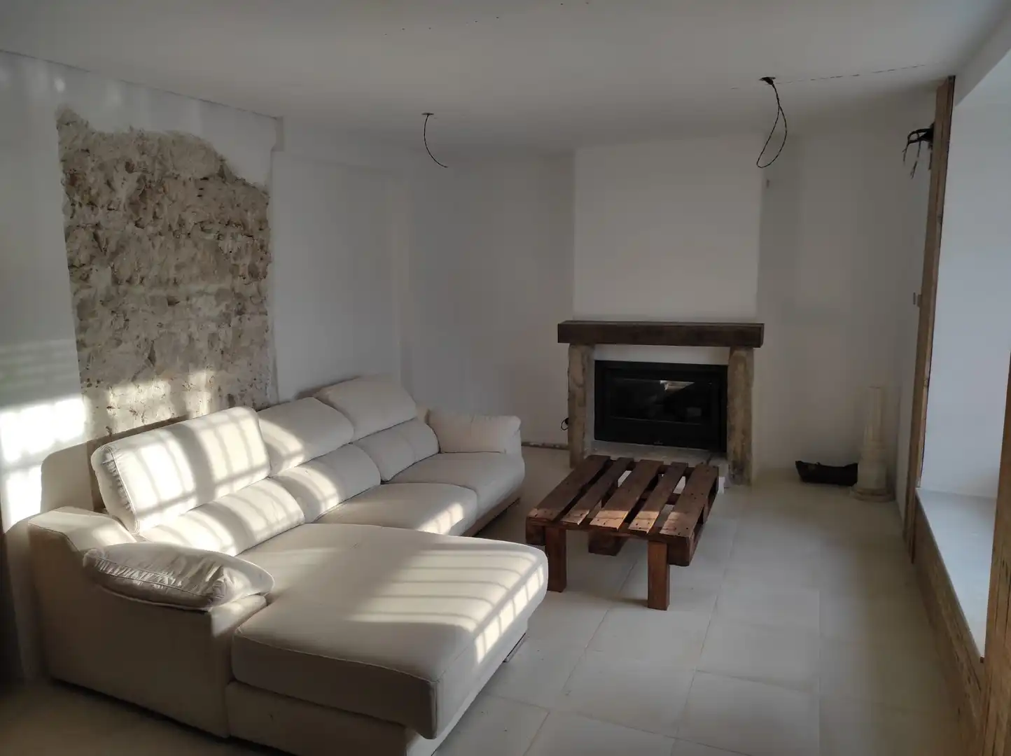 Sala d'estar de Casa o xalet en venda en Pegalajar amb Terrassa i Piscina