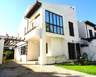 Exterior view of Single-family semi-detached for sale in Alcalà de Xivert  with Air Conditioner, Private garden and Terrace