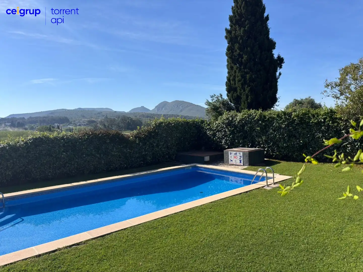 Piscina de Casa adosada en venda en Bellcaire d'Empordà amb Aire condicionat, Terrassa i Traster