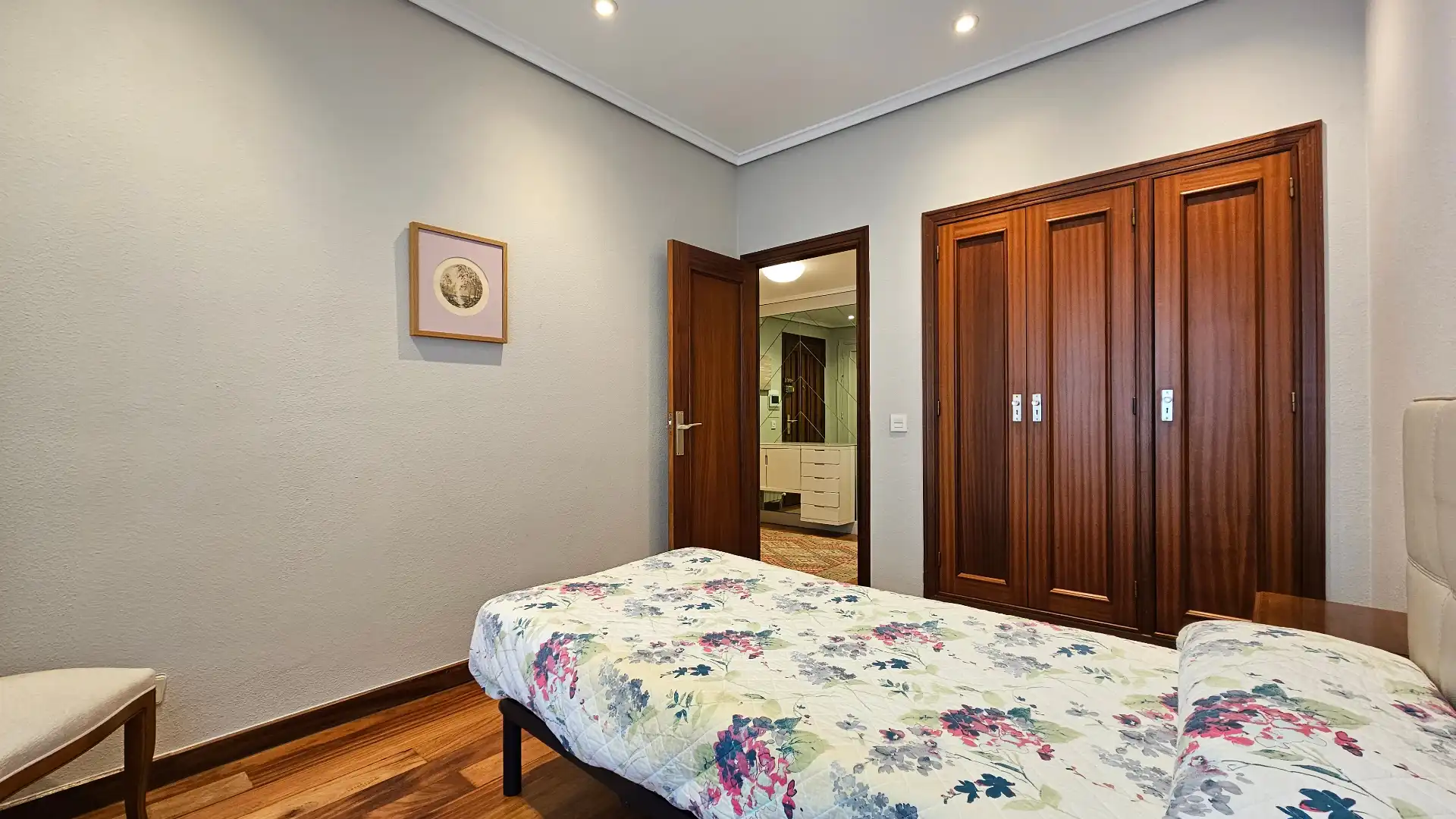 Dormitori de Pis en venda en Vitoria - Gasteiz amb Calefacció, Parquet i Terrassa