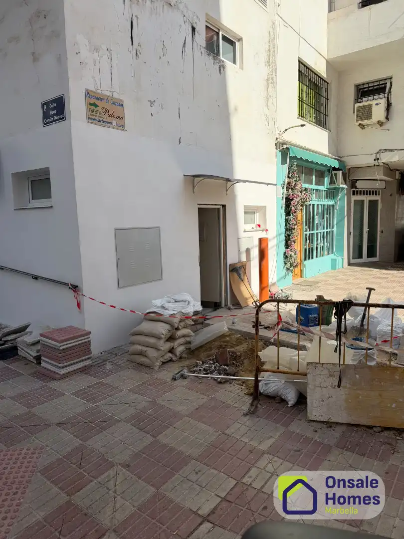 Business premises for sale in Calle Padre Salvador