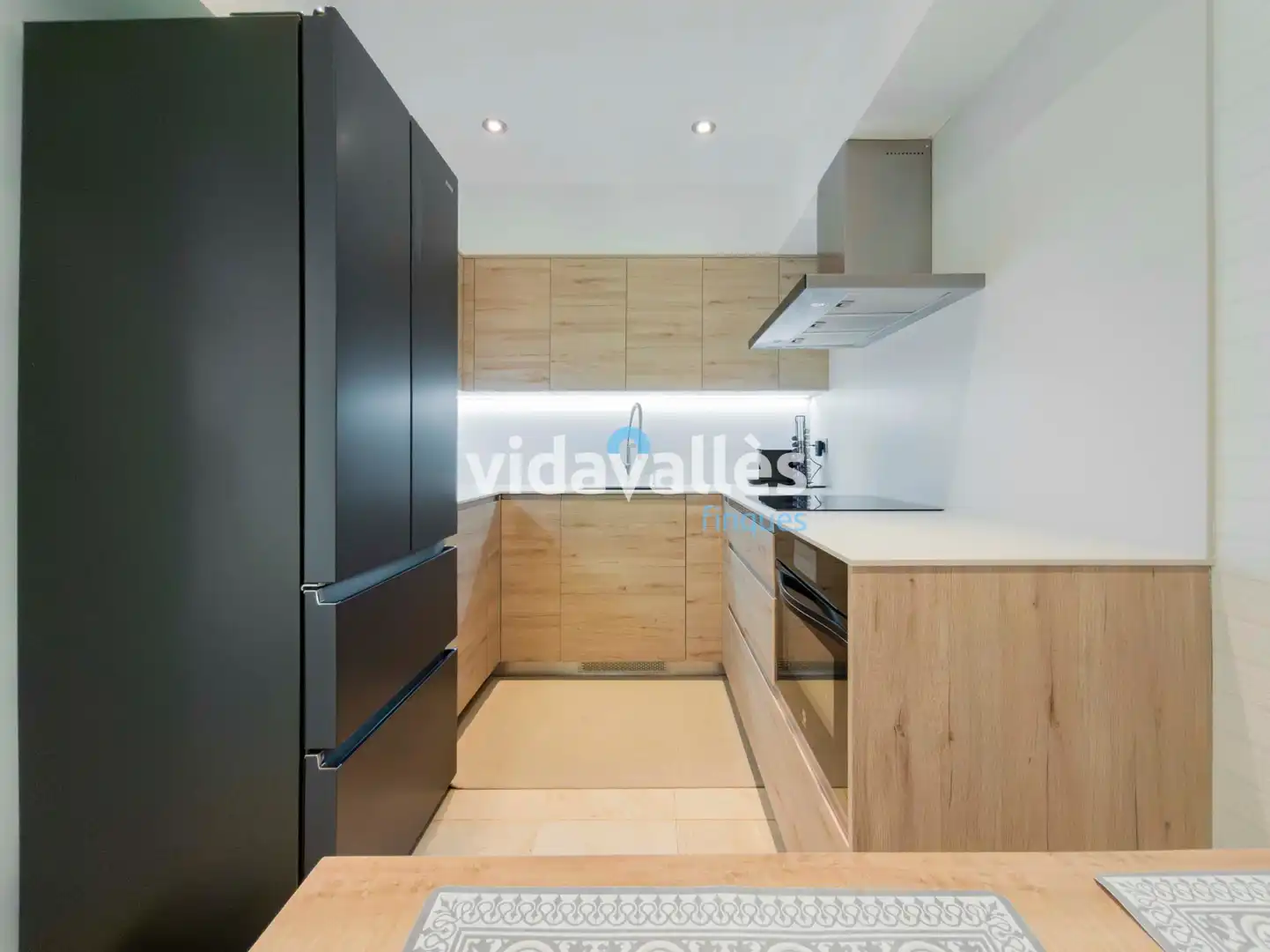 Cocina de Casa adosada en venta en Premià de Mar con Aire acondicionado, Calefacción y Jardín privado